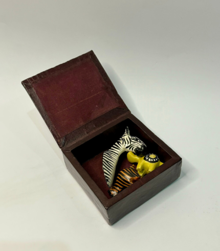 LEATHER SQUARE JEWELRY BOX