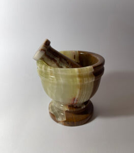 MORTAR & PESTLE BROWN GREEN WITH RARE VEINING