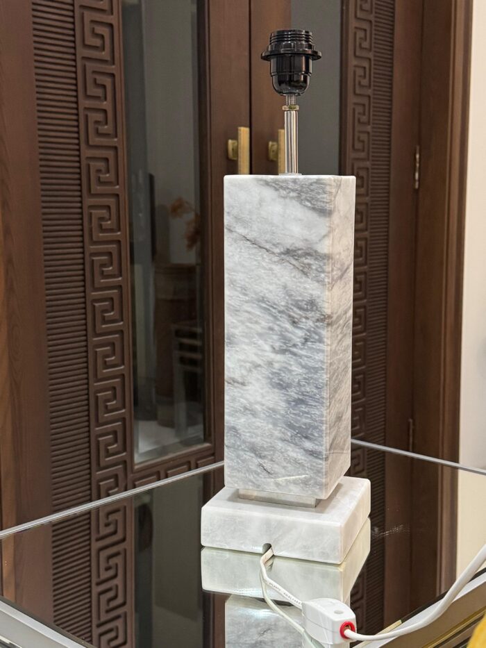 SQUARE LAMP WITH VEINING