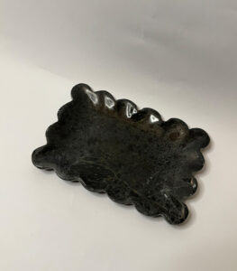 BLACK MARBLE FLOWER SHAPED TRAY - SMALL