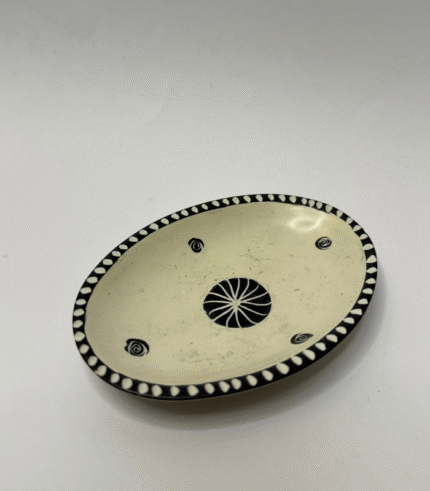 Oval Stone Off-White Trinket